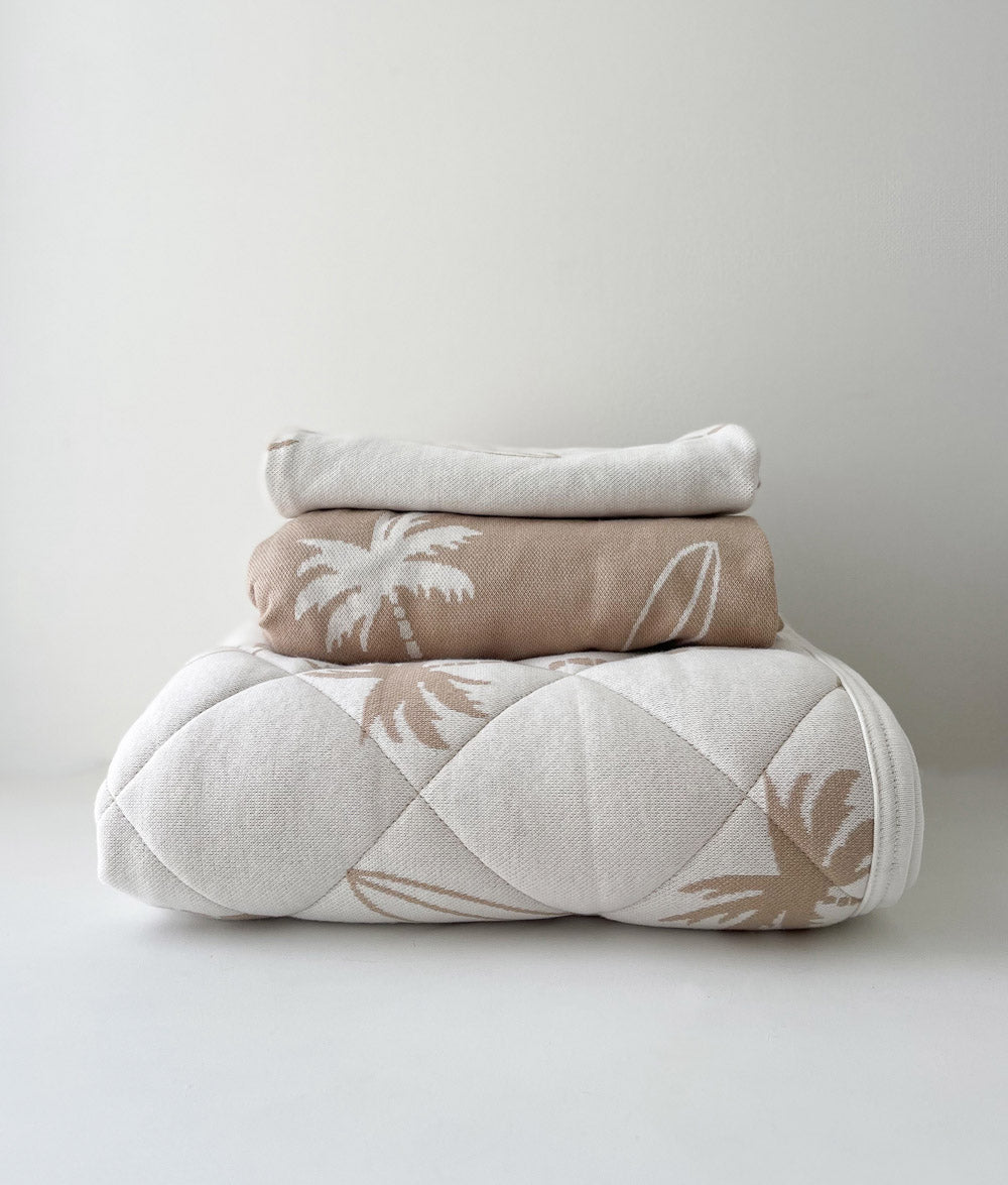 Bengali Bedding | Reversible Bed Quilts - Natural Surfing Palm