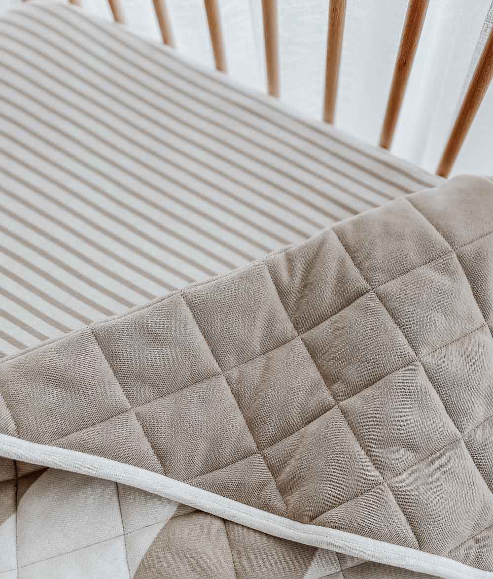 Bengali Bedding | Reversible Bed Quilts - Greige Stripe