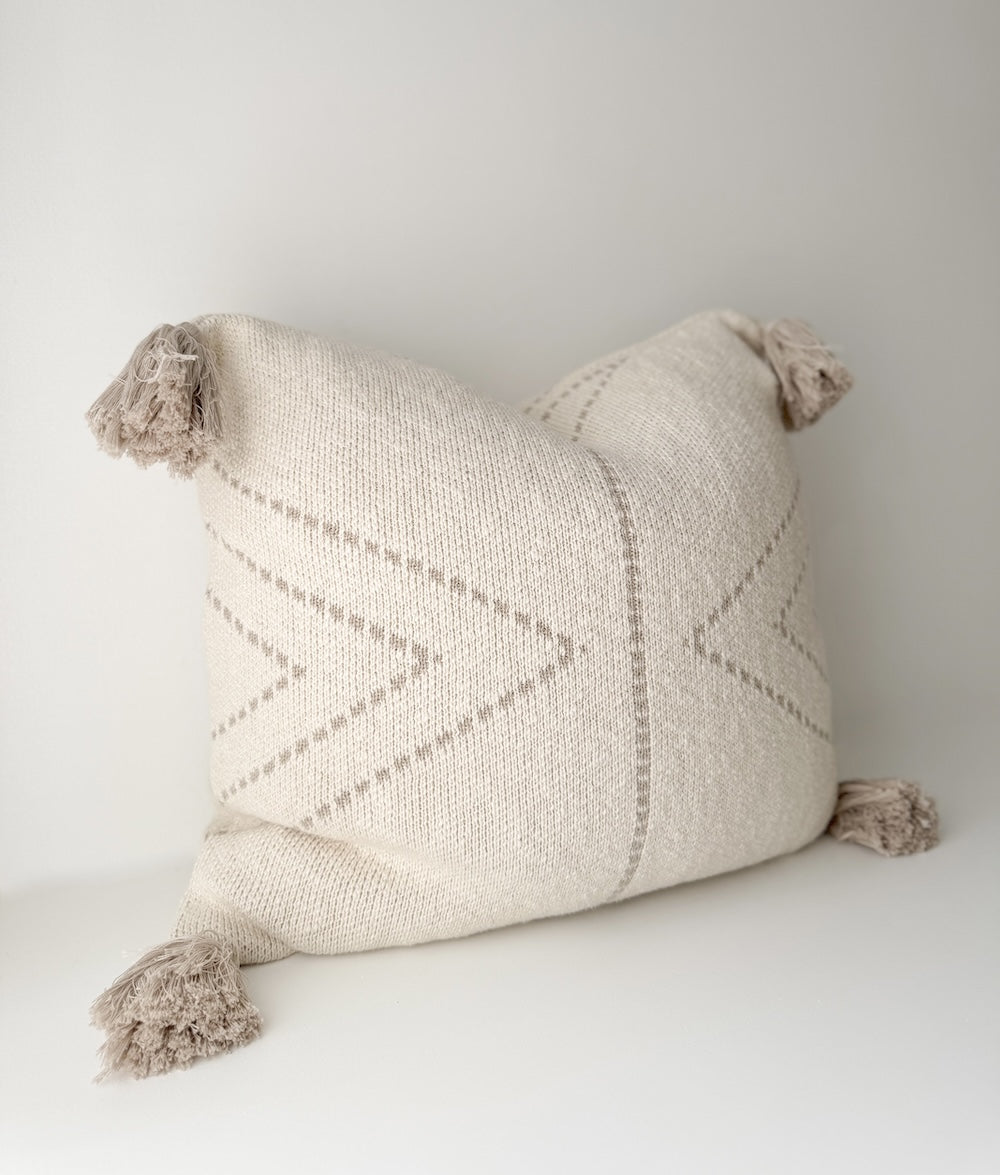 Bengali Home® | Home Decor - Bone Tassel Cushion Cover